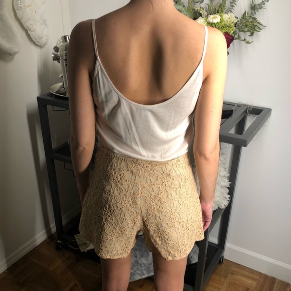Lace Shorts / Skort - Picture 3 of 3